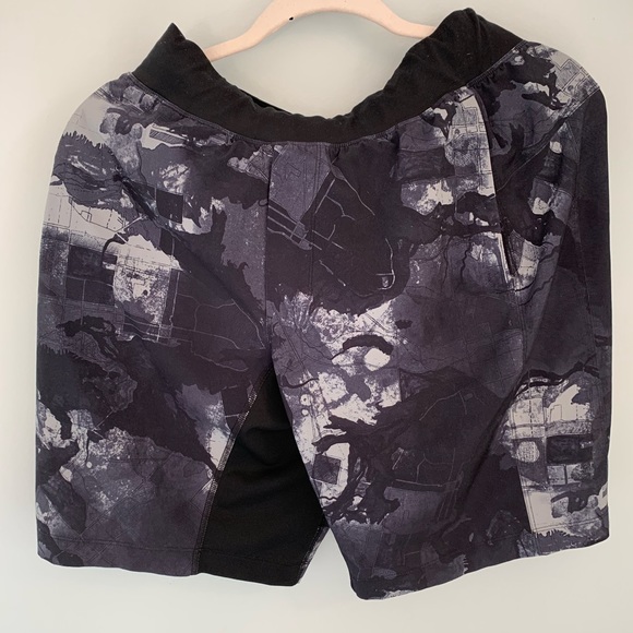 lululemon athletica Other - Lululemon T.H.E. Short in rare pattern